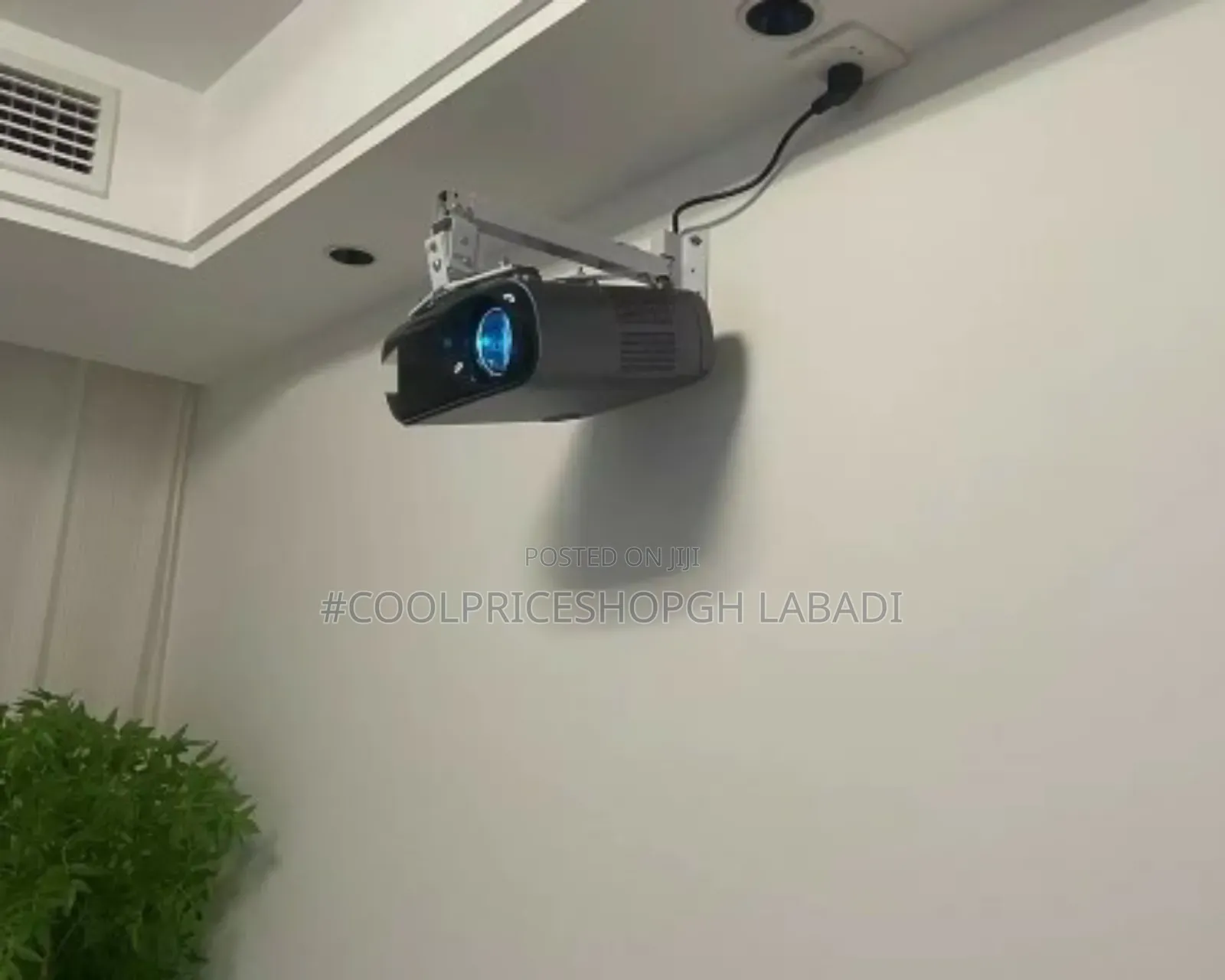 Android Projector 7000 Lumens Fullhd A70