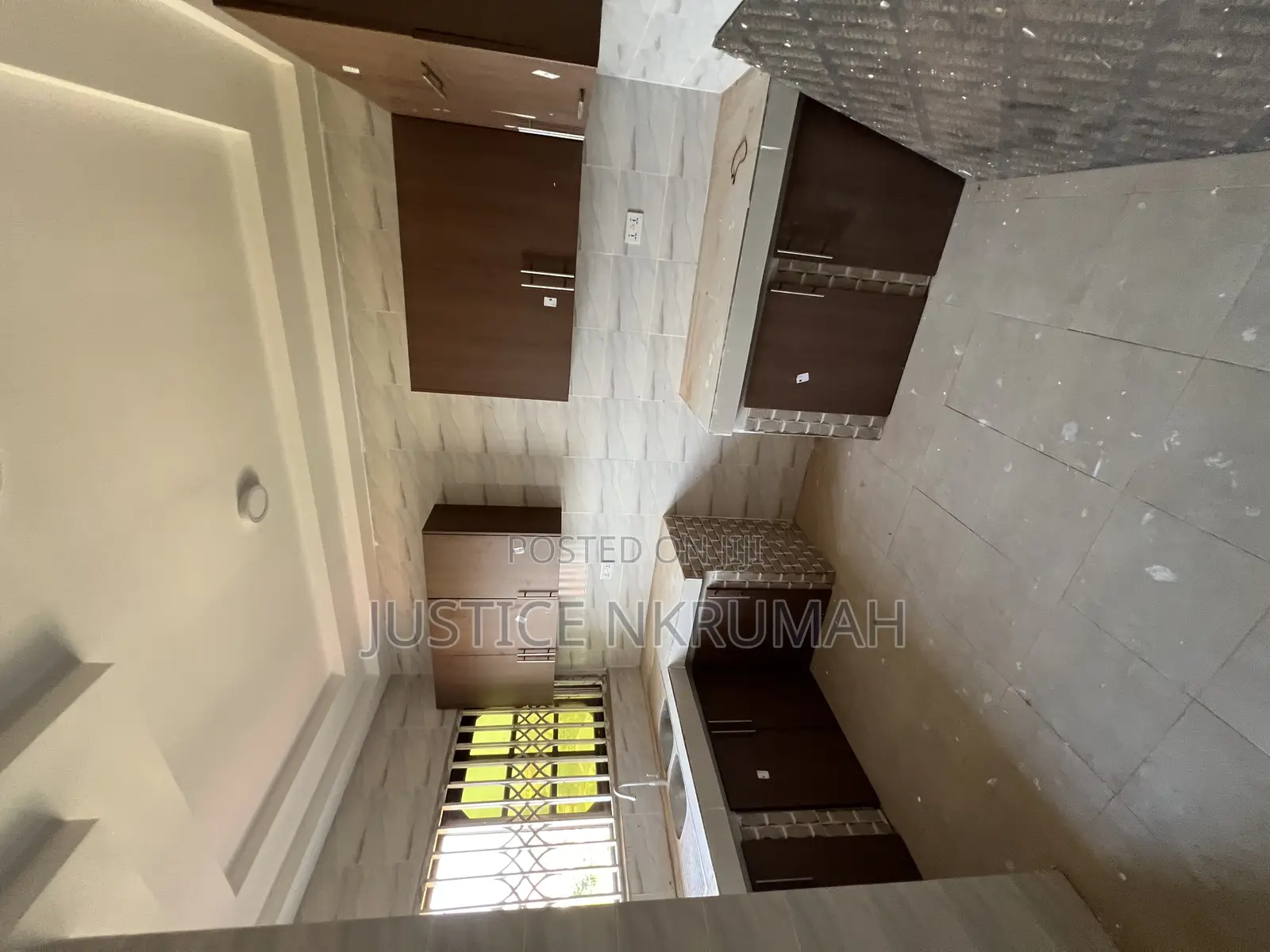3bdrm Apartment in Mr Justice Estate, West Hills Mall Area for rent