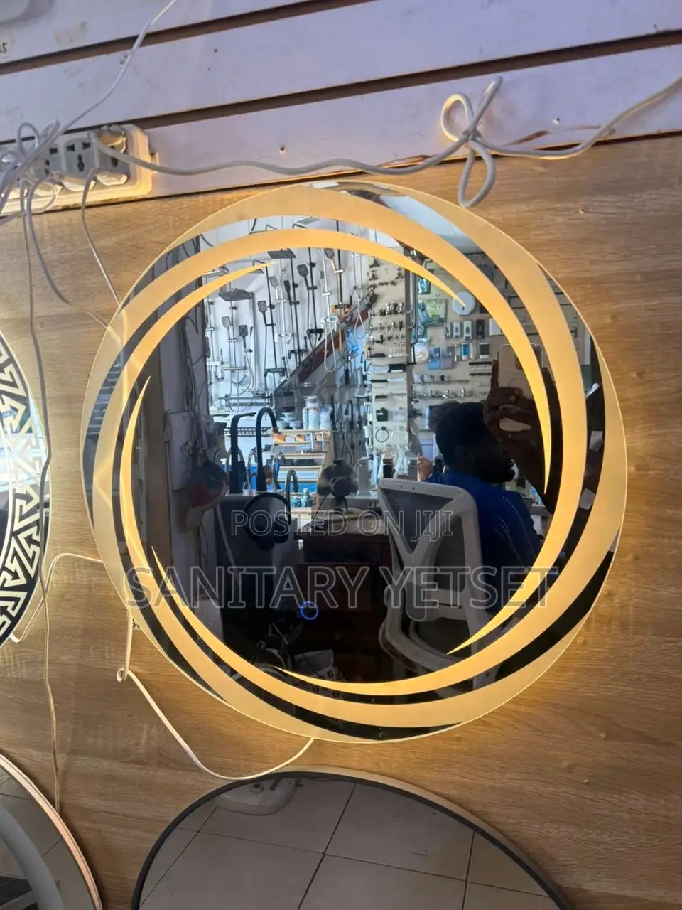 Round Led Mirror