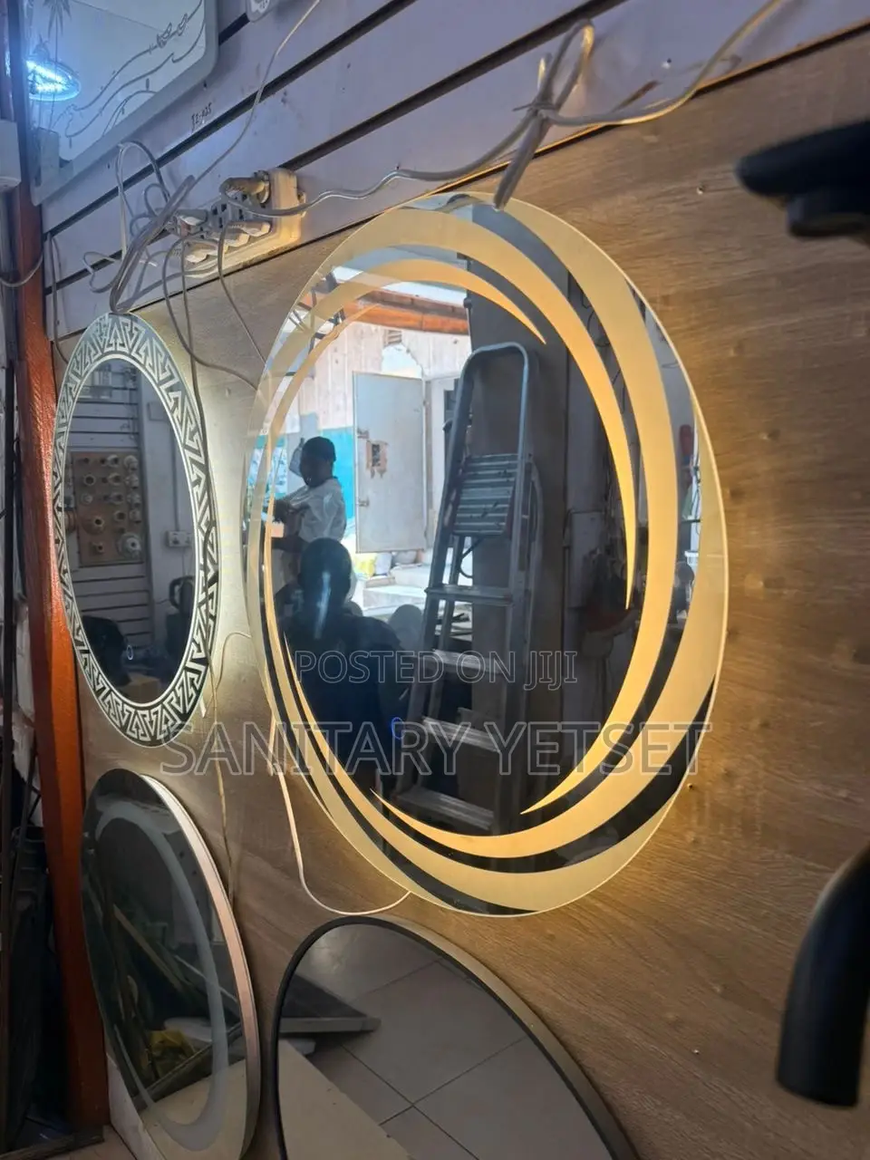 Round Led Mirror