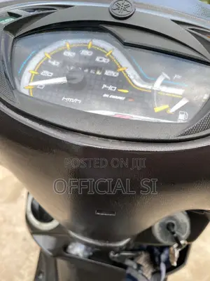 Yamaha 2025 Black