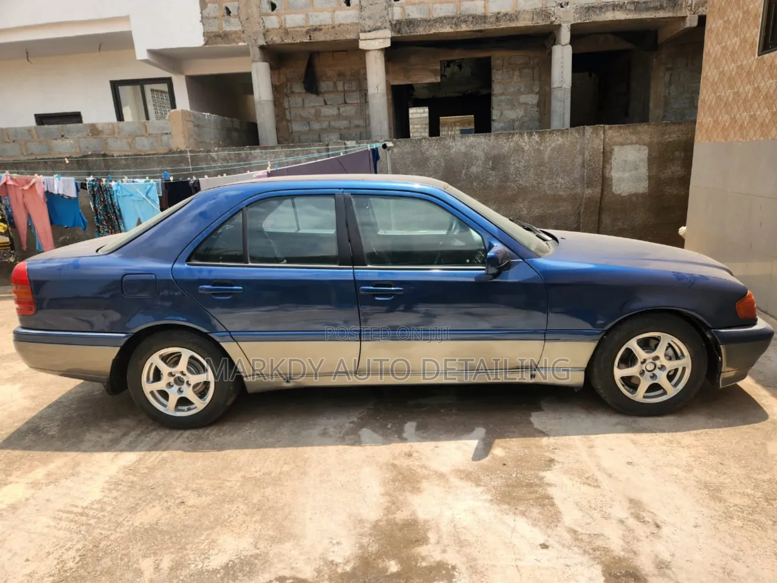 Mercedes-Benz E300 2008 Blue