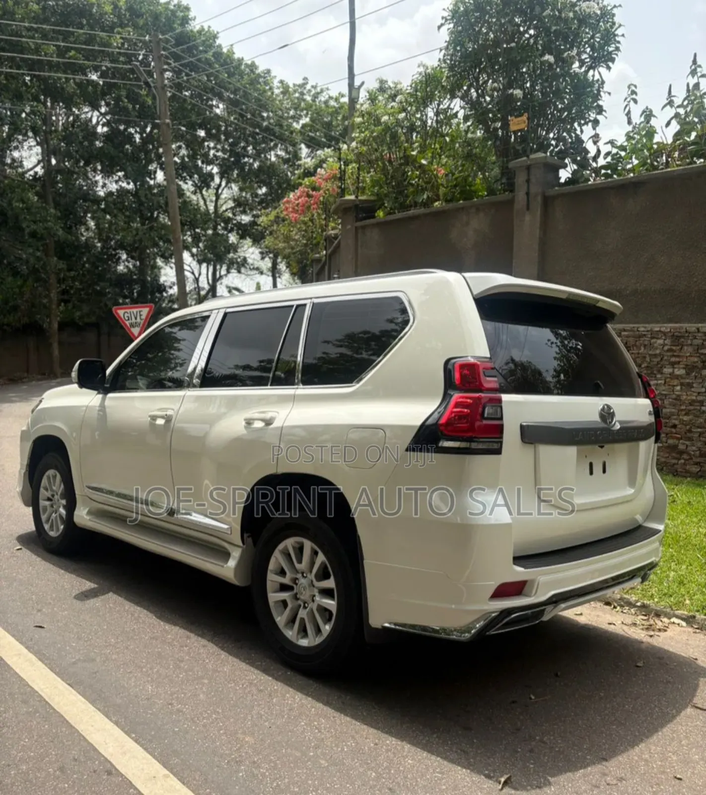 Toyota Land Cruiser Prado 4.0 Petrol TX-L 2017 White