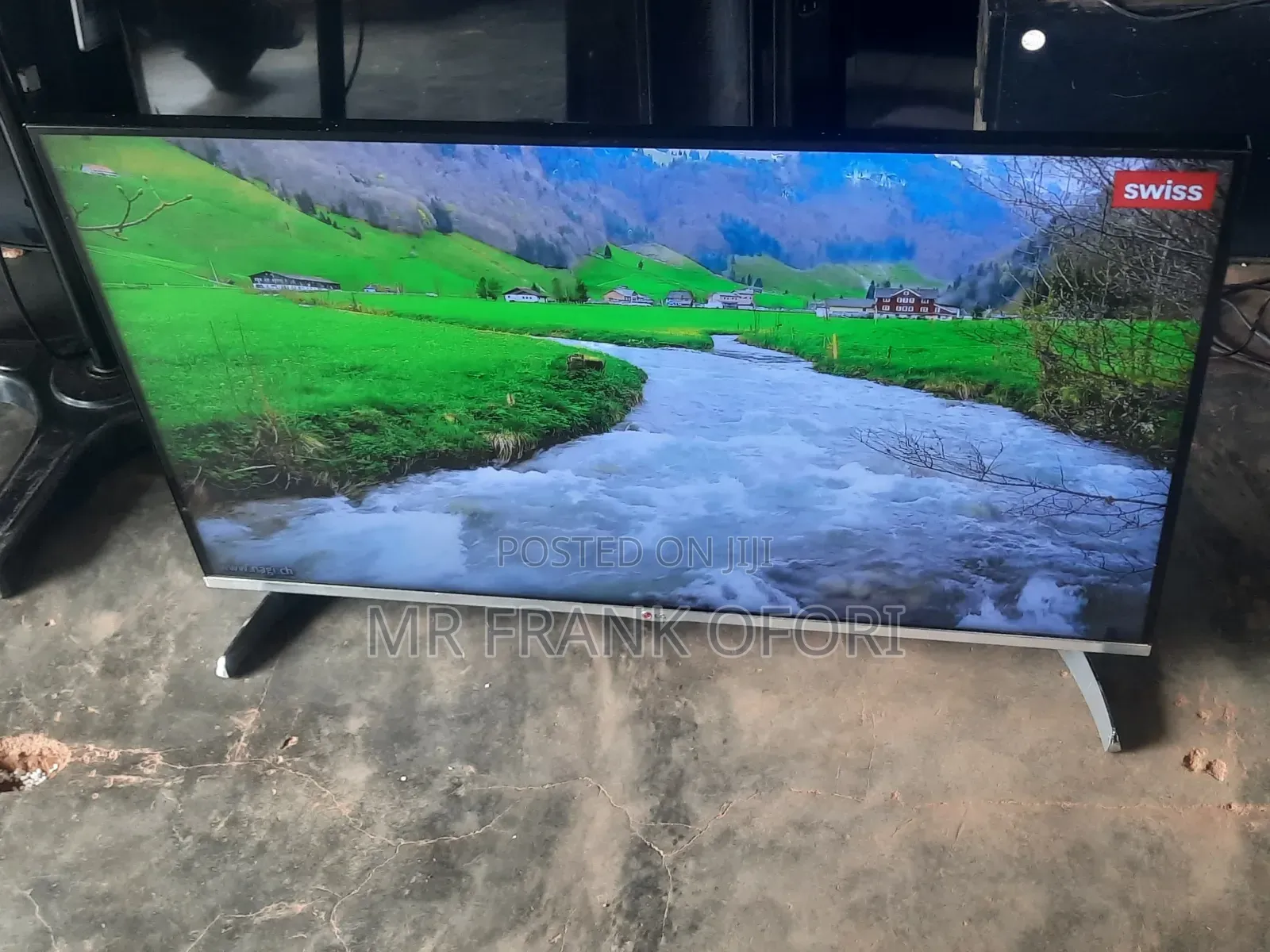 Lg Smart 32 Inches Very Neat