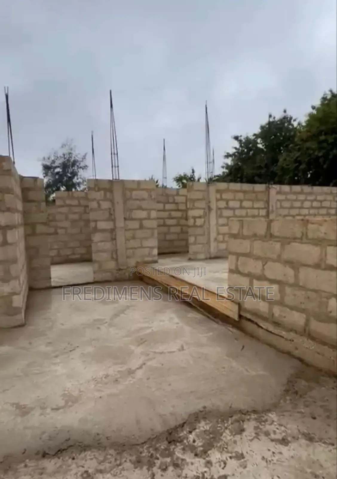 7bdrm House in Fredimens Real, Kumasi Metropolitan for sale