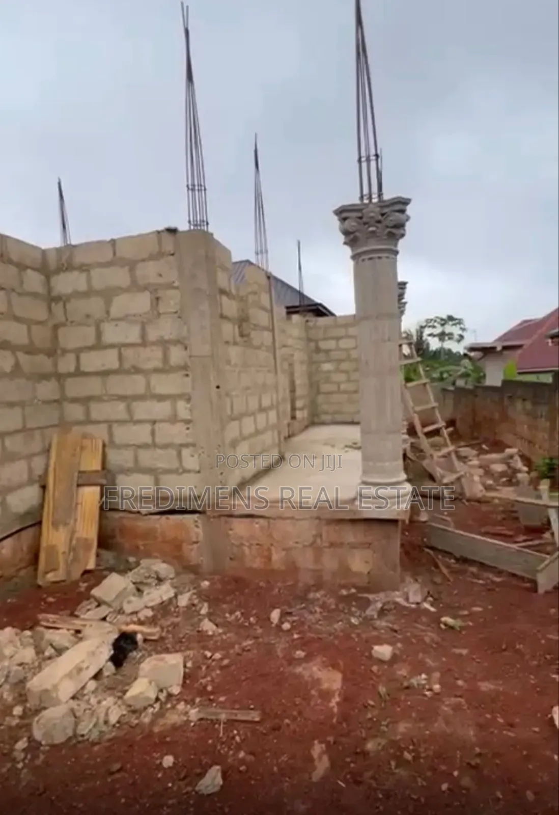 7bdrm House in Fredimens Real, Kumasi Metropolitan for sale
