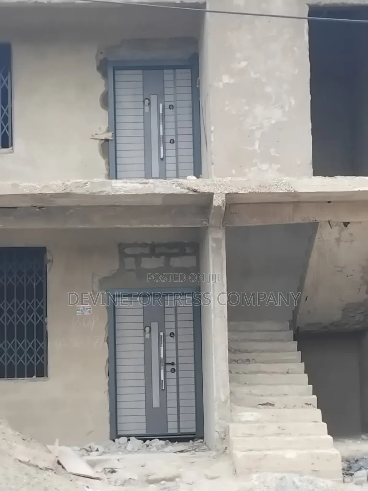 High Quality Heavy Duty Laminox Door Wity Gray Frames Color