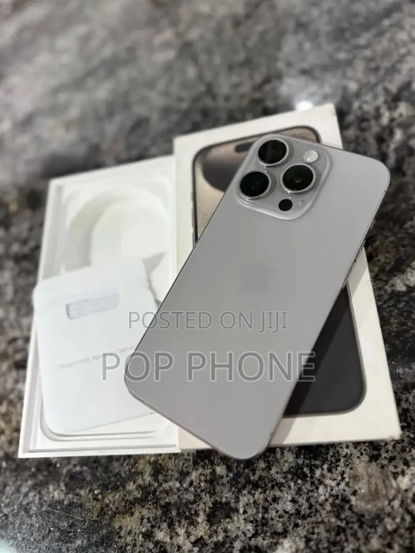 Apple iPhone 15 Pro Max 256 GB Silver