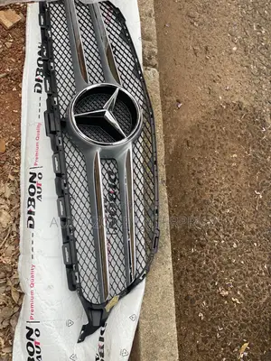 Mercedes Benz W205 C300 Front Shell/Front Grille