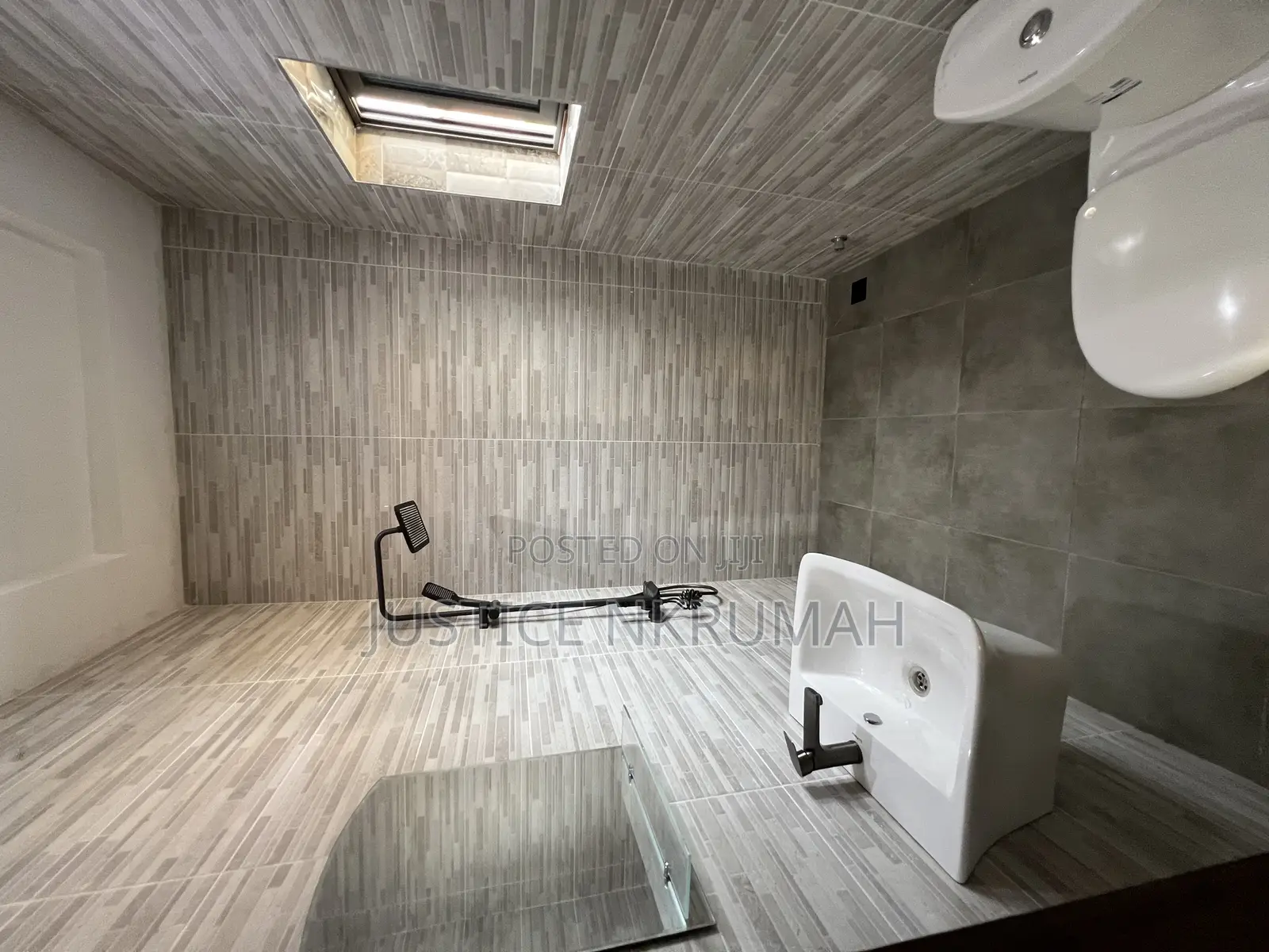 2bdrm Apartment in Mr Justice Estate, Bortiano for rent