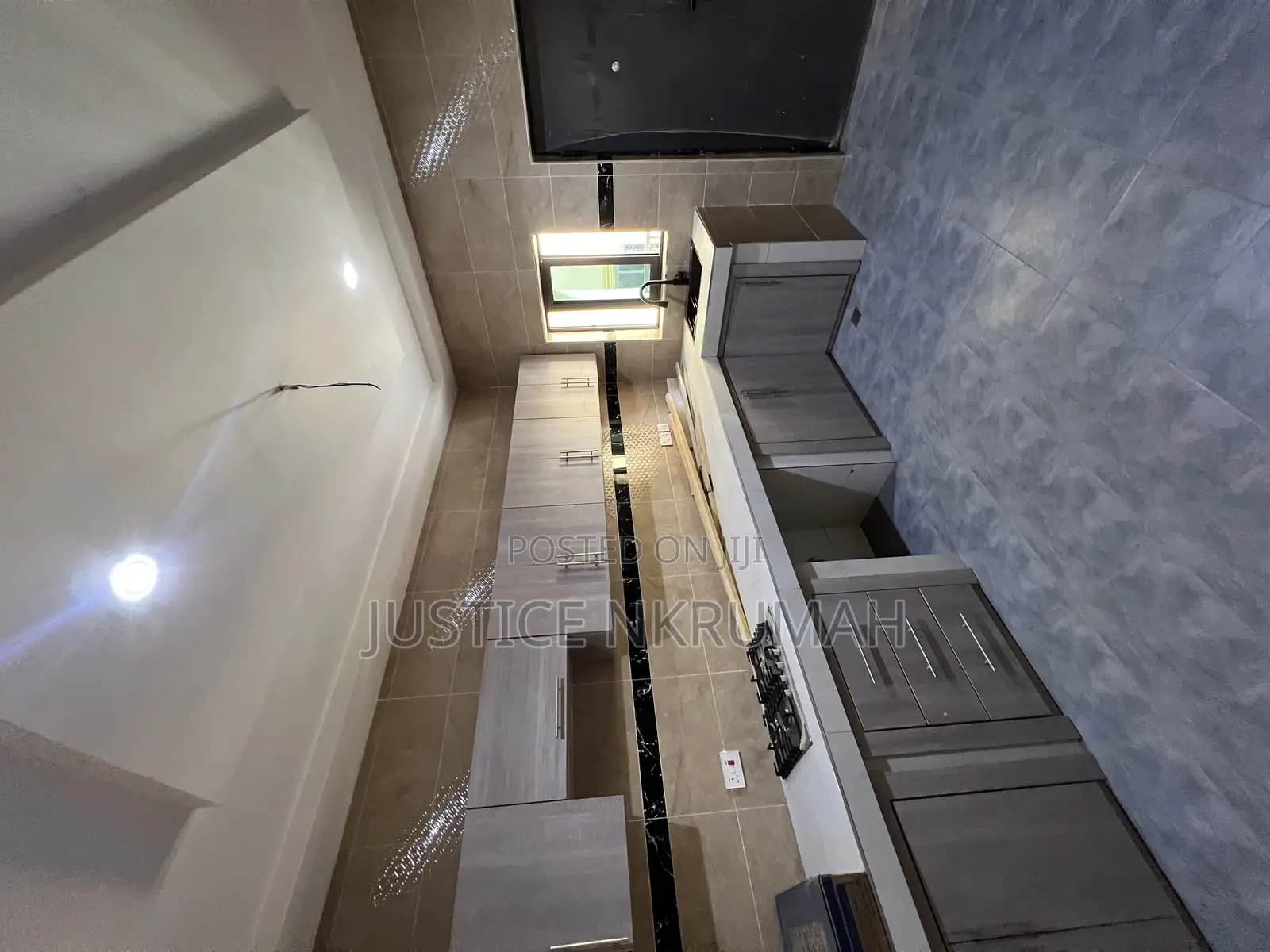 2bdrm Apartment in Mr Justice Estate, Bortiano for rent