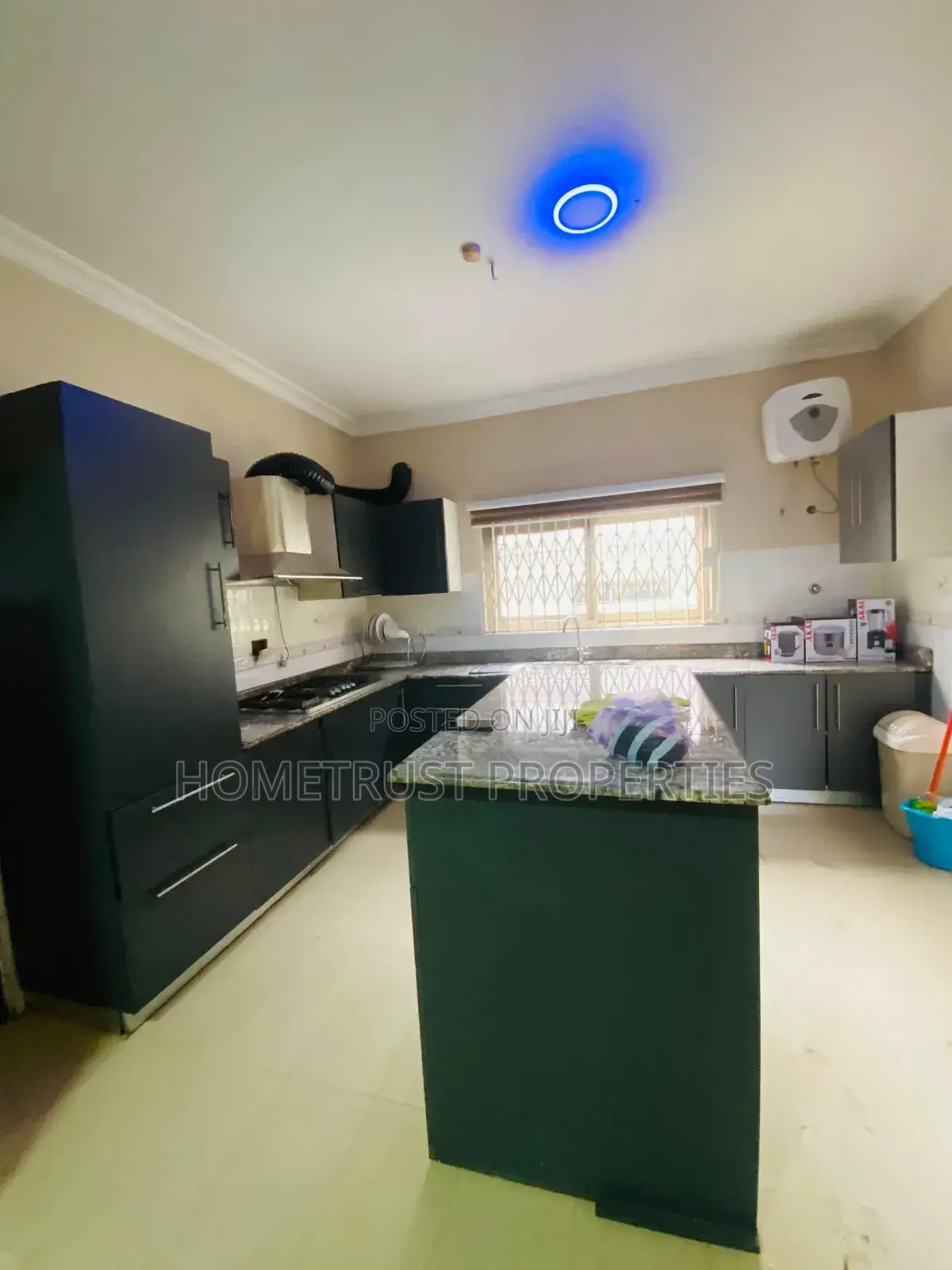 4bdrm House in Airport Residential for rent