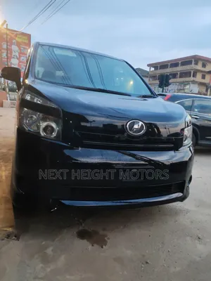 Toyota Voxy 2010 Black