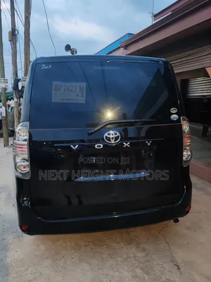 Toyota Voxy 2010 Black