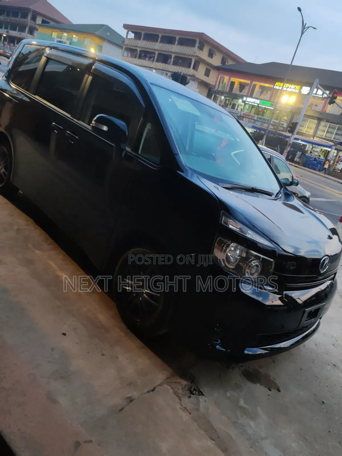 Toyota Voxy 2010 Black