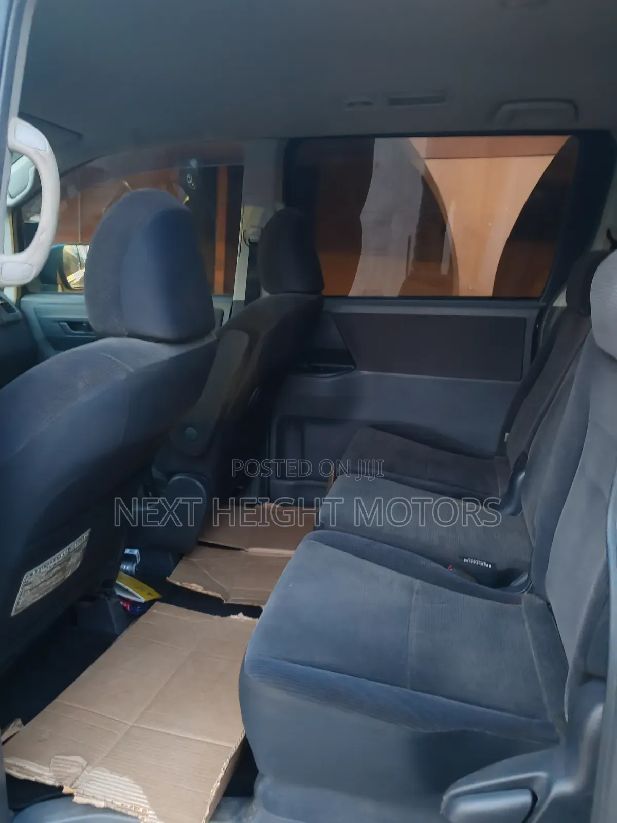 Toyota Voxy 2010 Black
