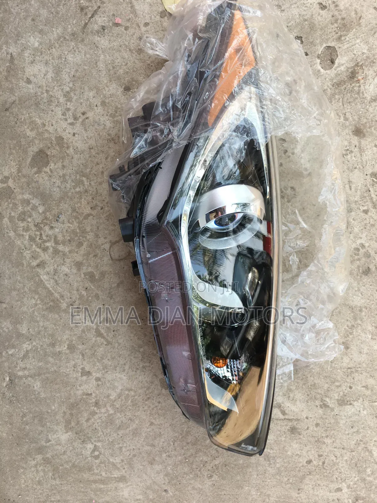 Santa Fe 2017-18 Tyc Headlight