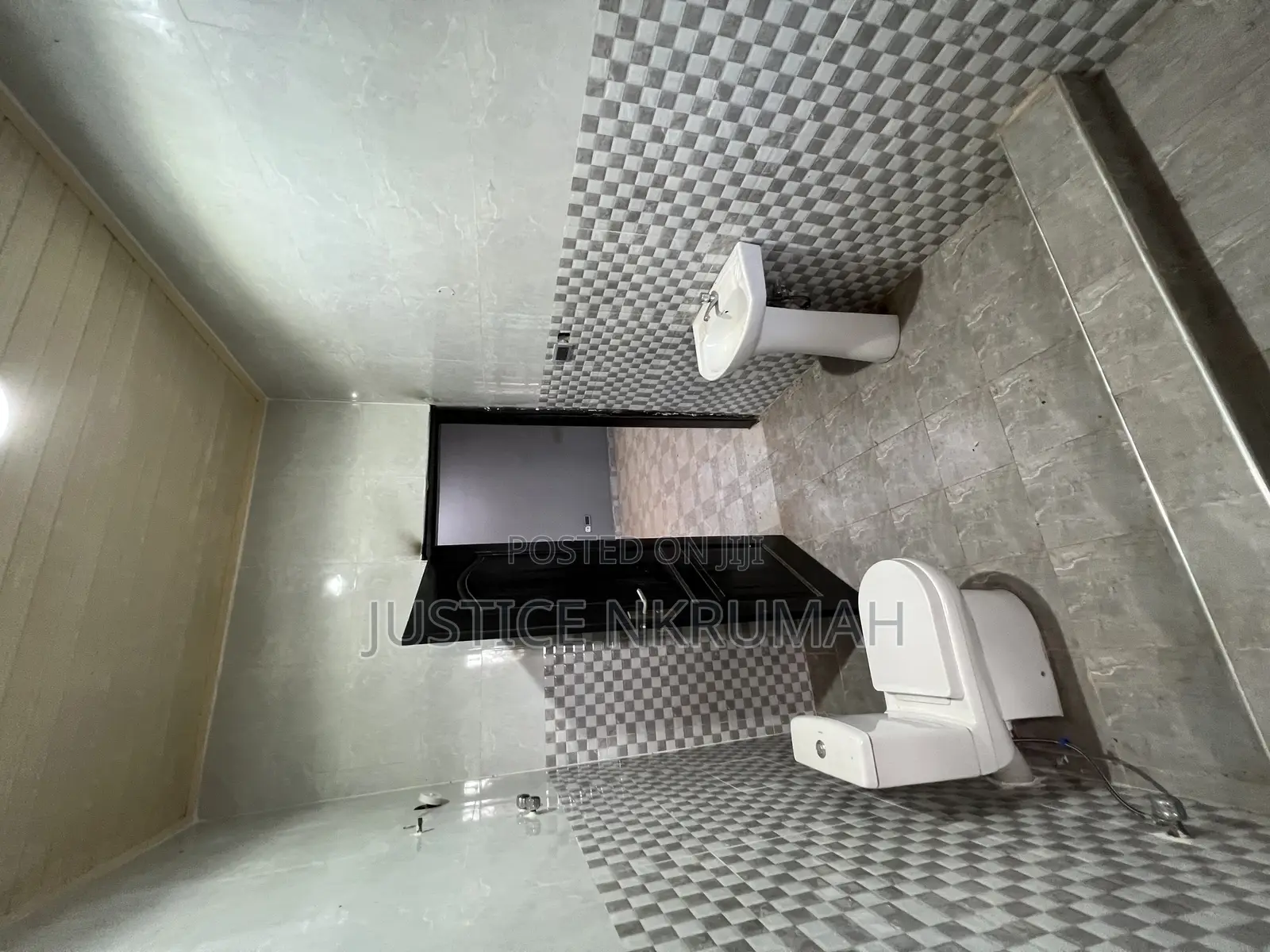 2bdrm Apartment in Mr Justice Estate, Bortiano for rent