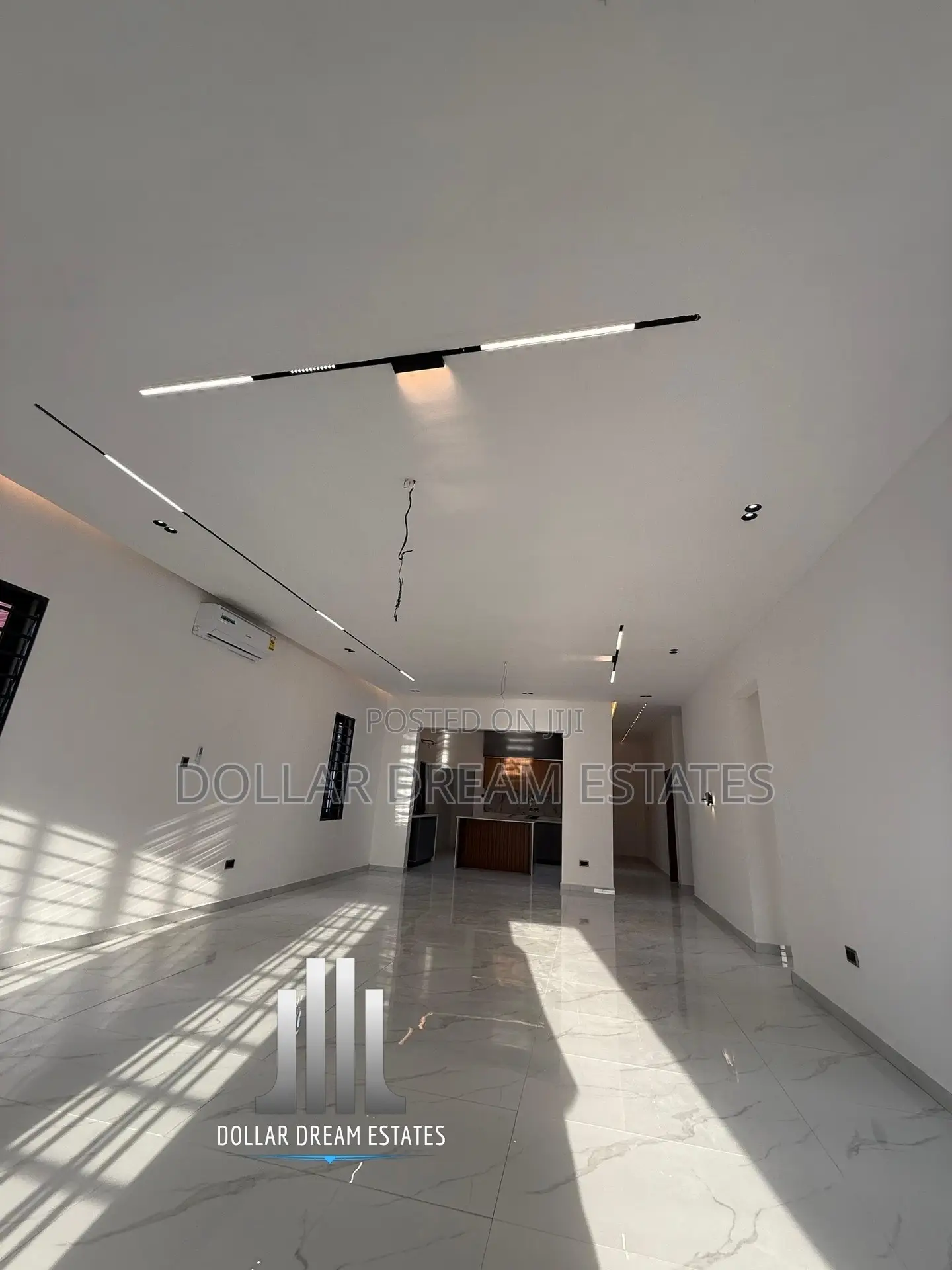 3bdrm House in Lake Side Estate for sale
