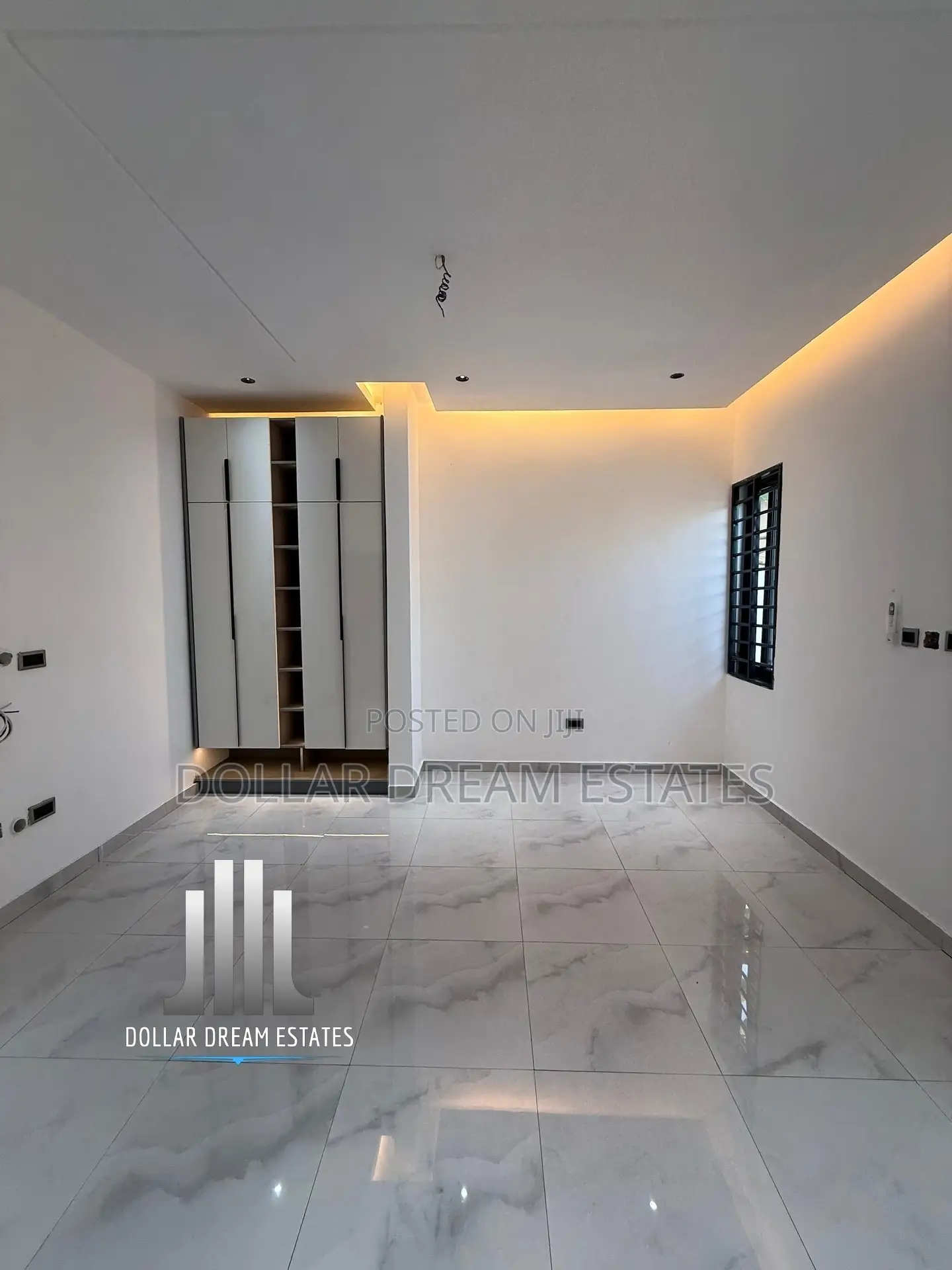 3bdrm House in Lake Side Estate for sale