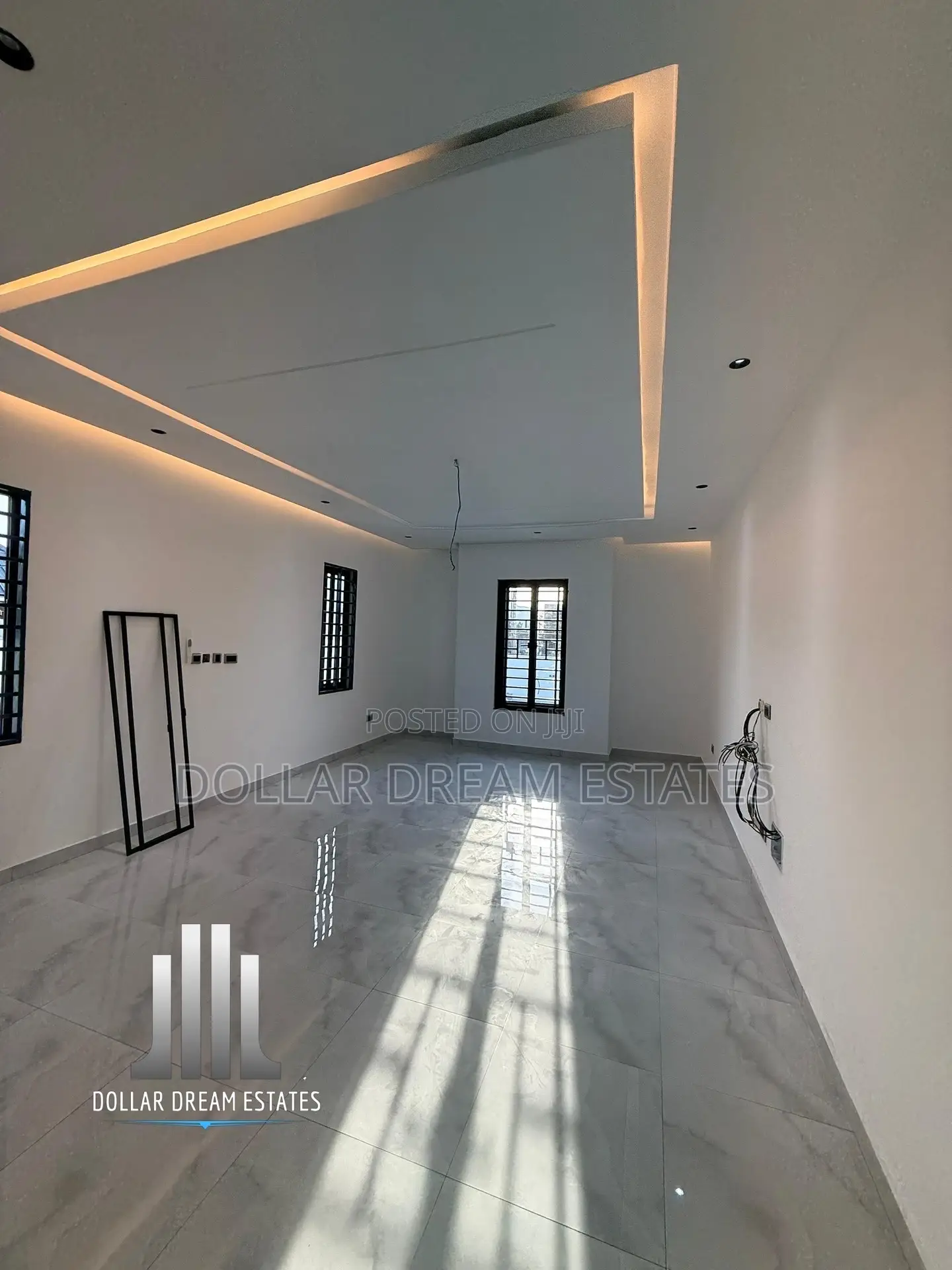 3bdrm House in Lake Side Estate for sale