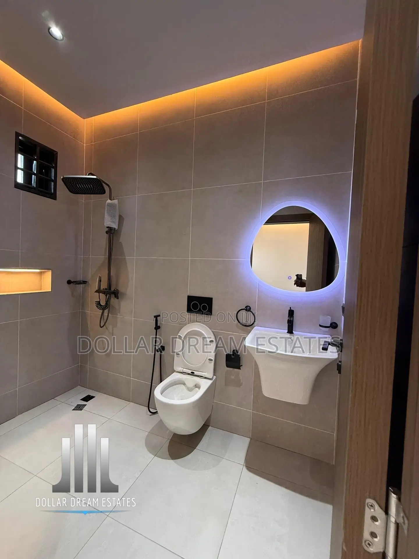 3bdrm House in Lake Side Estate for sale