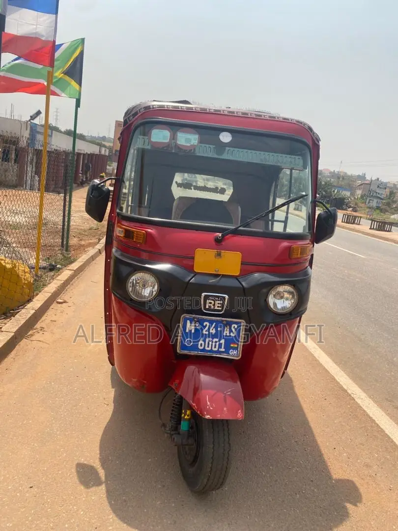 Bajaj RE 2024 Red