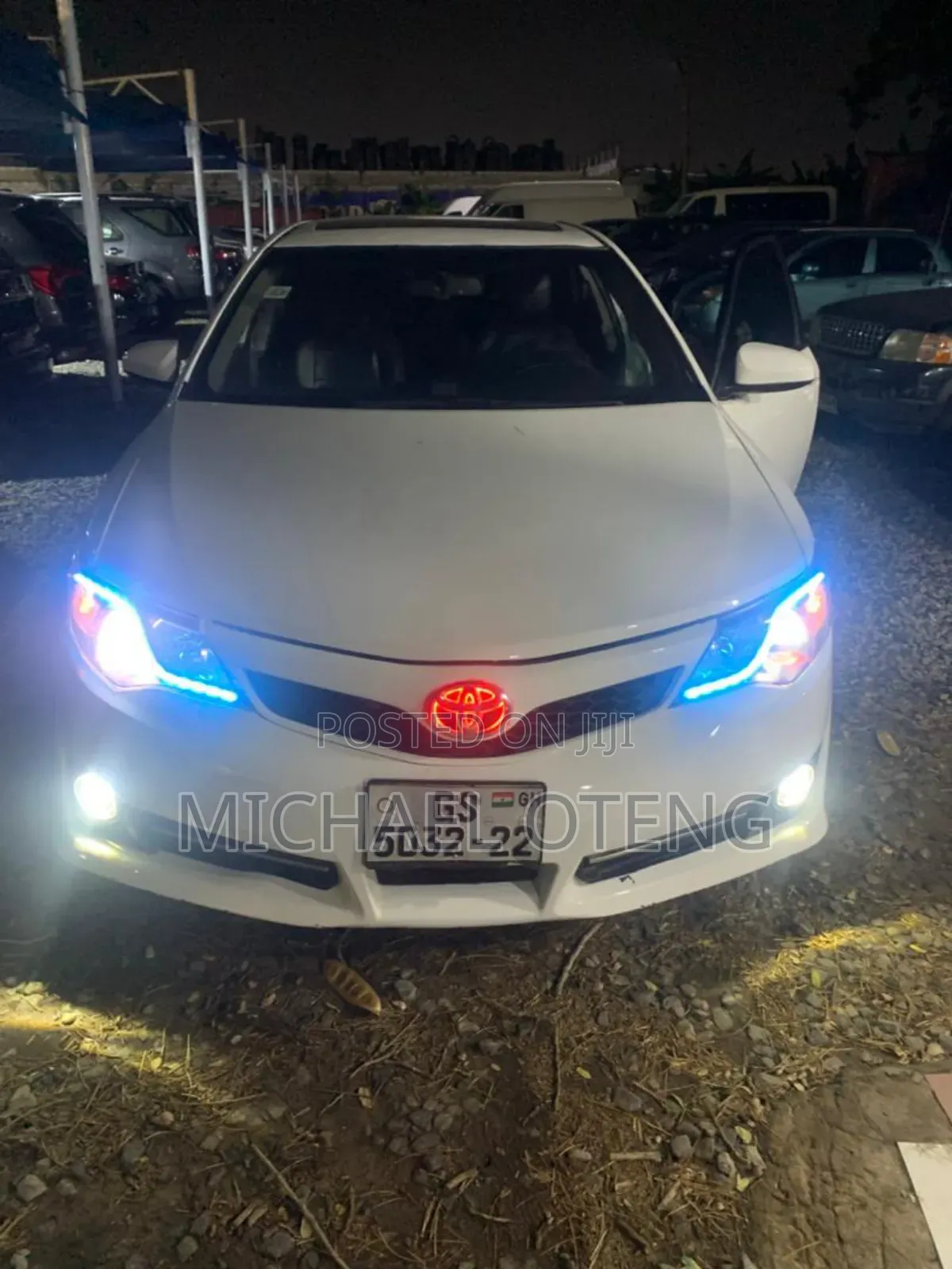 Toyota Camry LE 4dr Sedan (2.5L 4cyl 6A) 2014 White