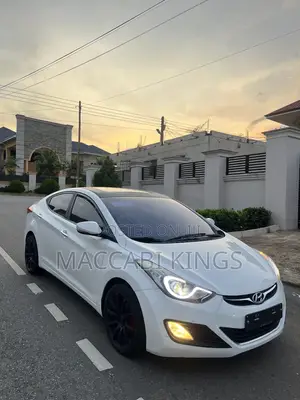 Hyundai Avante 2013 White