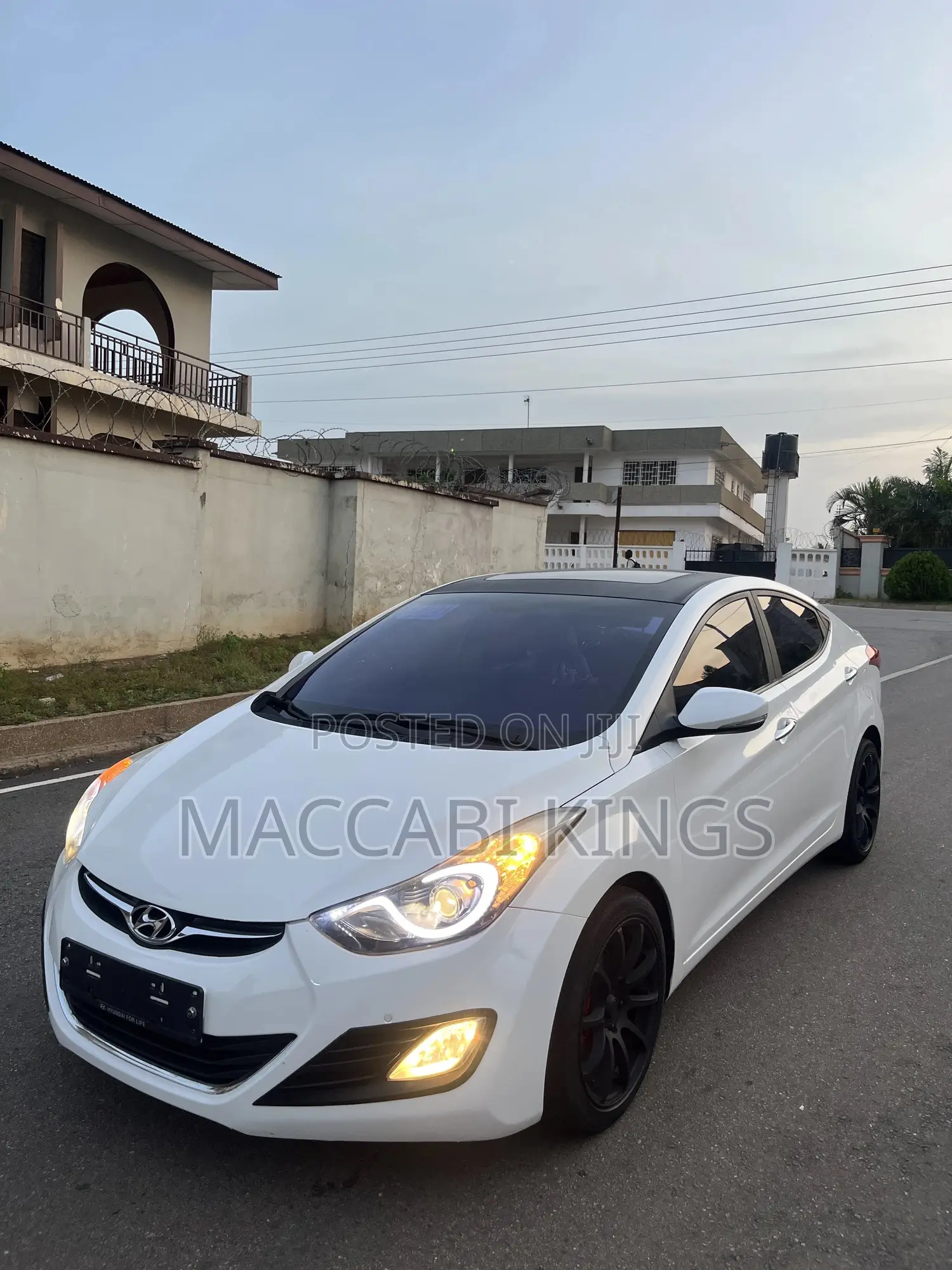 Hyundai Avante 2013 White