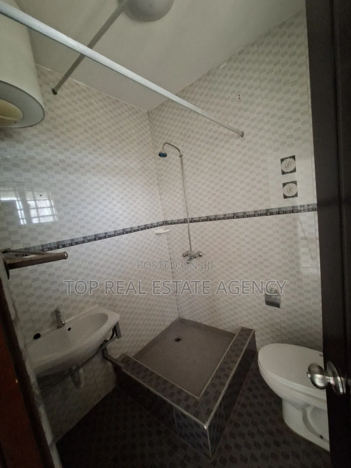 2bdrm Apartment in Pillar 2, Ga East Municipal for rent