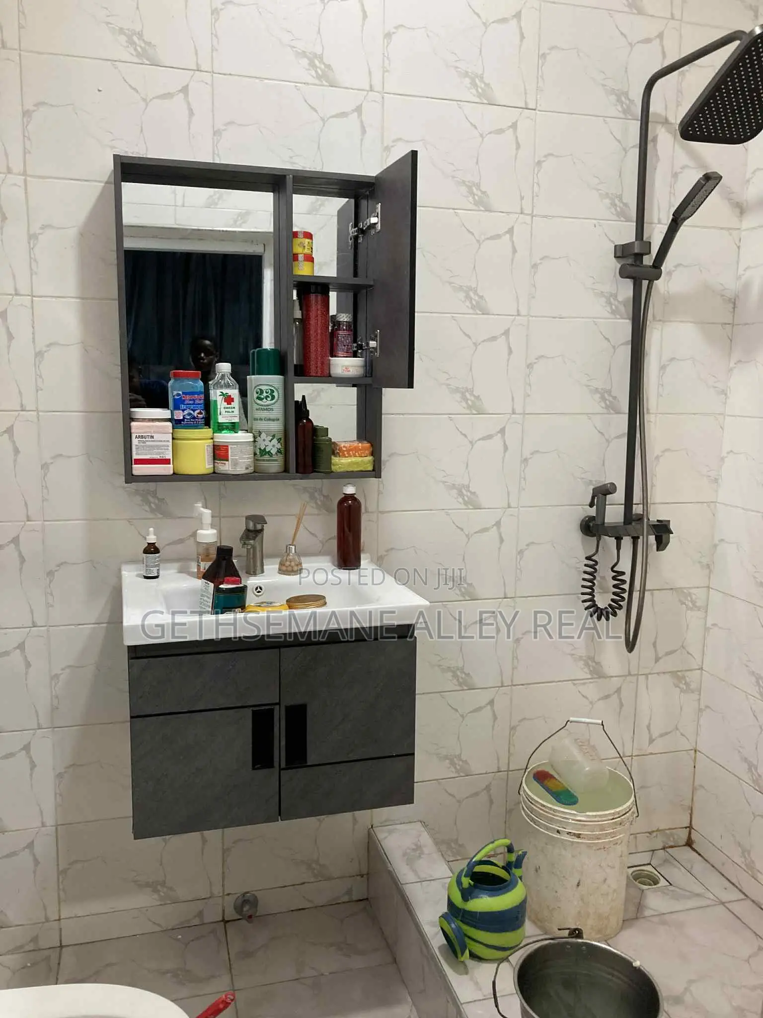 2bdrm Apartment in Gethsemeny Alley, Ga South Municipal for rent