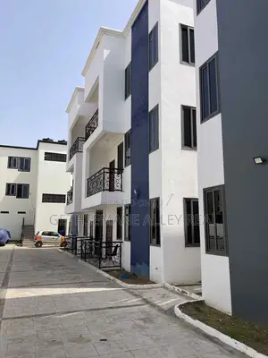 2bdrm Apartment in Gethsemeny Alley, Ga South Municipal for rent