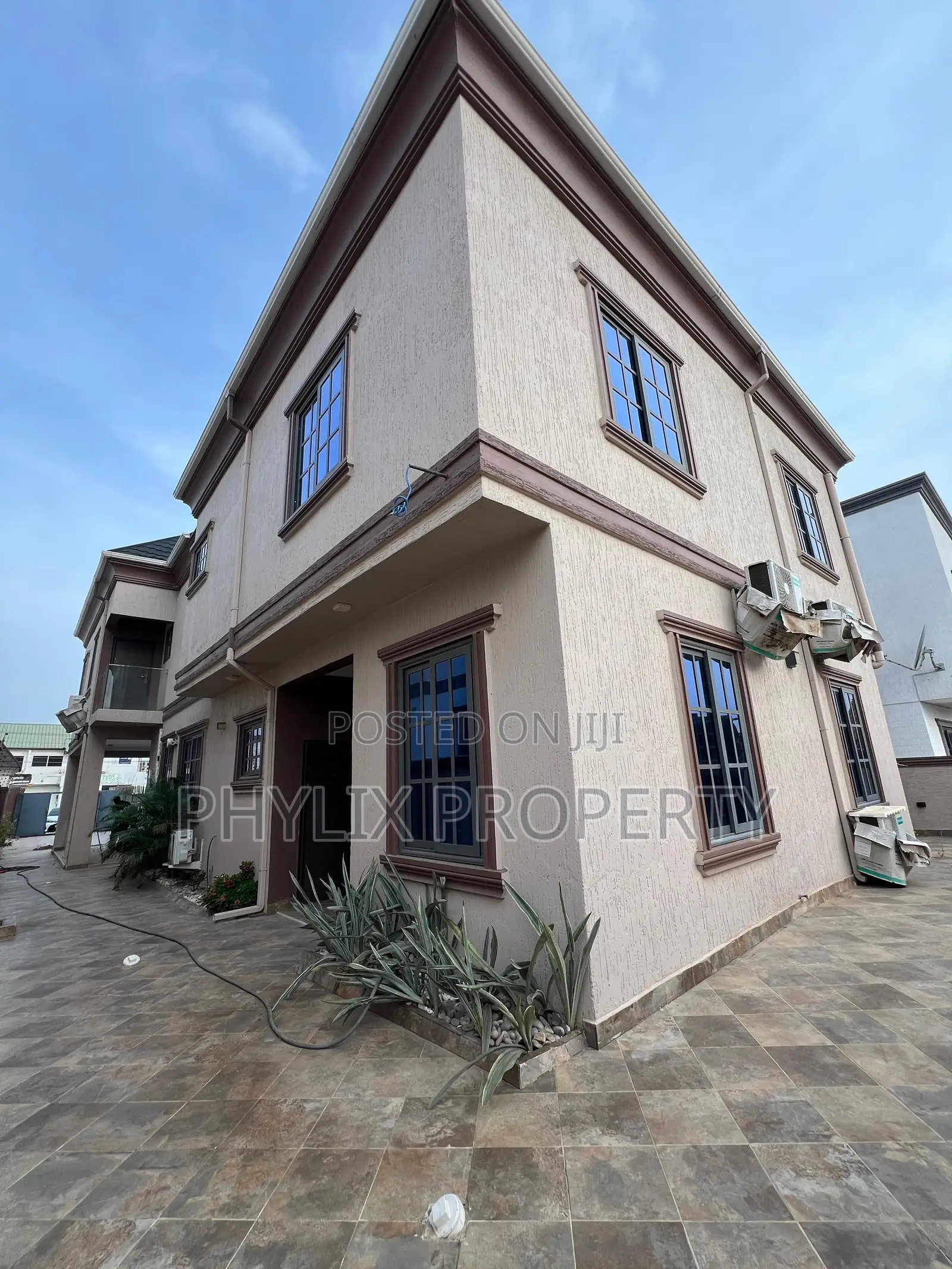 5bdrm House in West Legon for rent