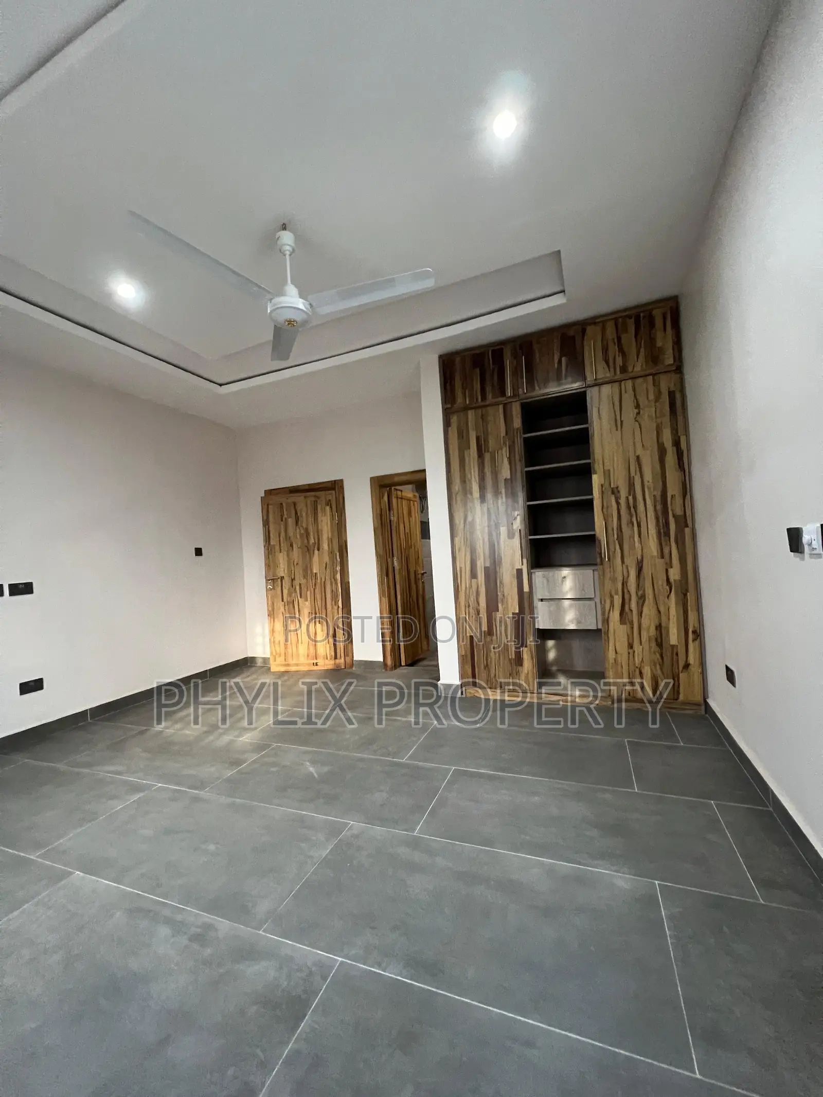 5bdrm House in West Legon for rent