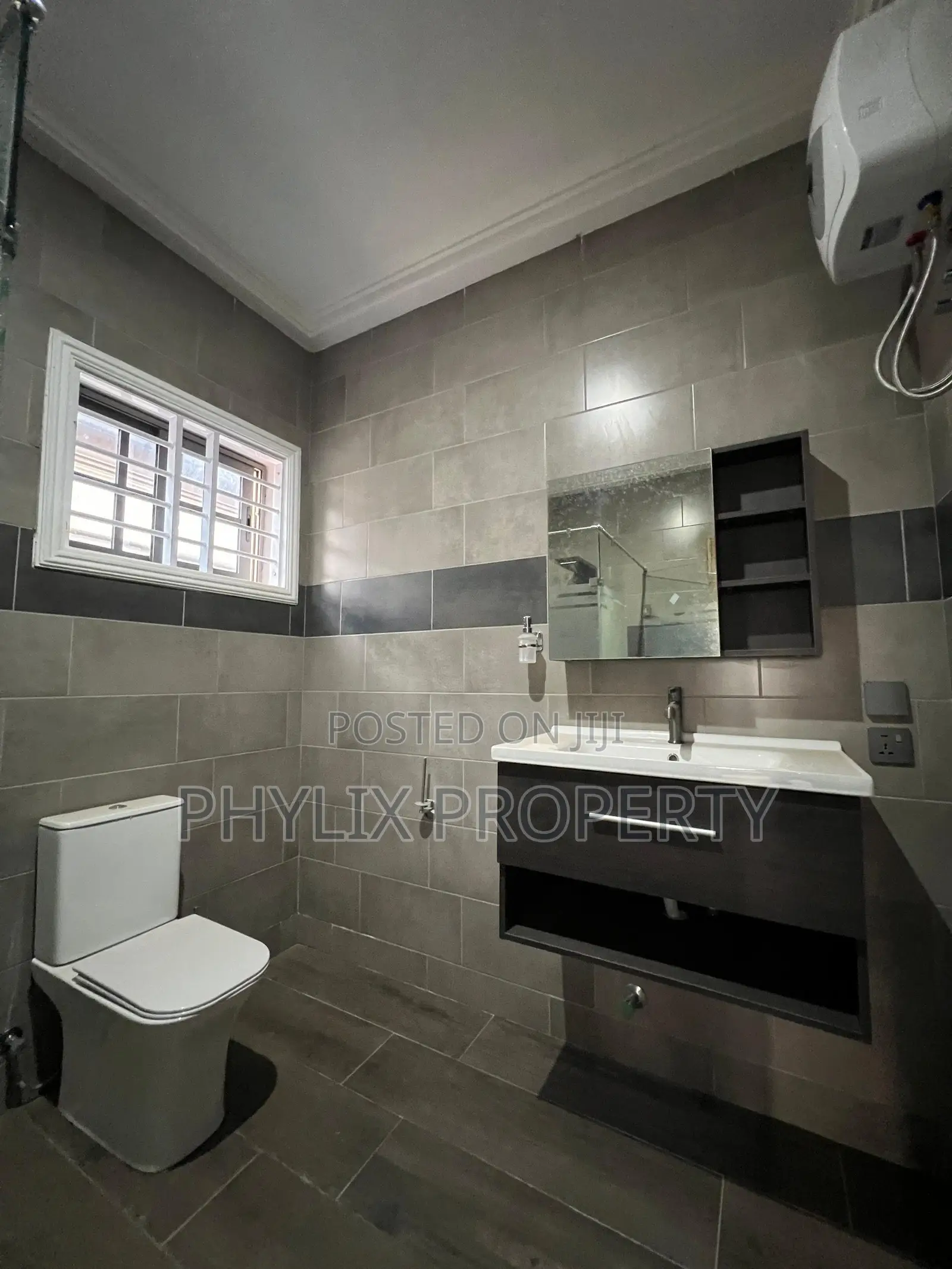 5bdrm House in West Legon for rent