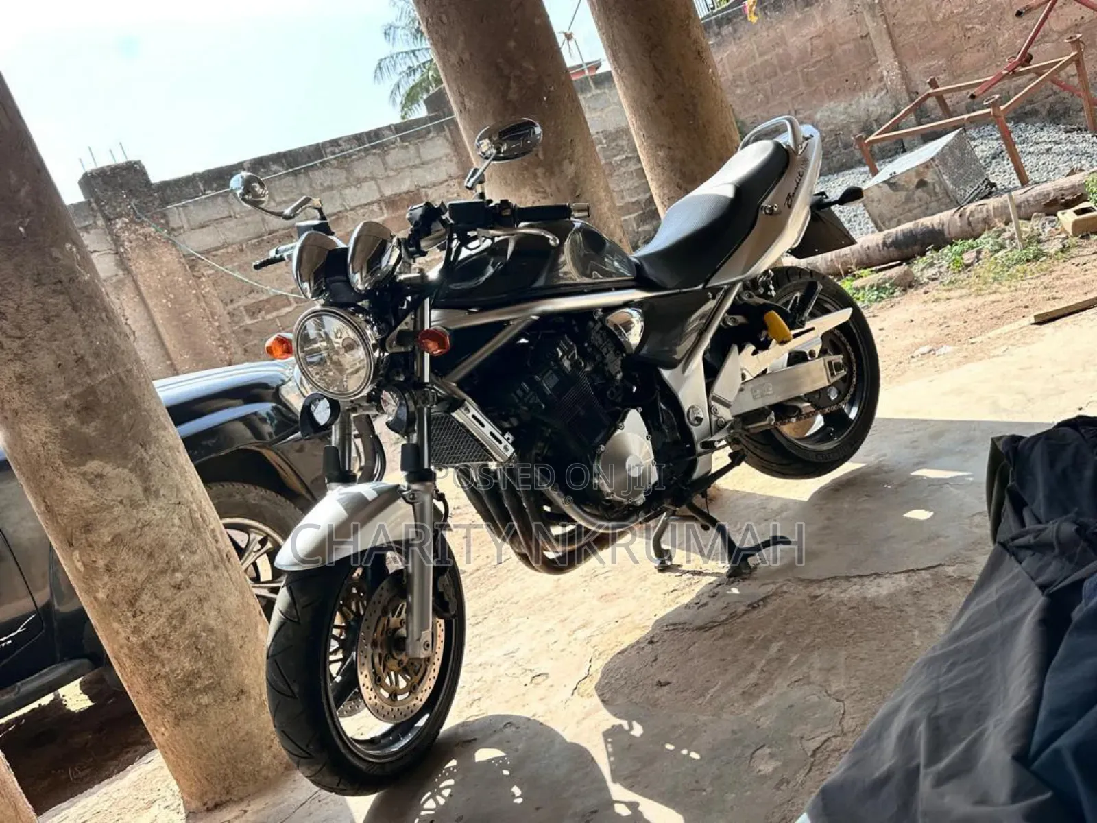 Suzuki Bandit 2025 Gray