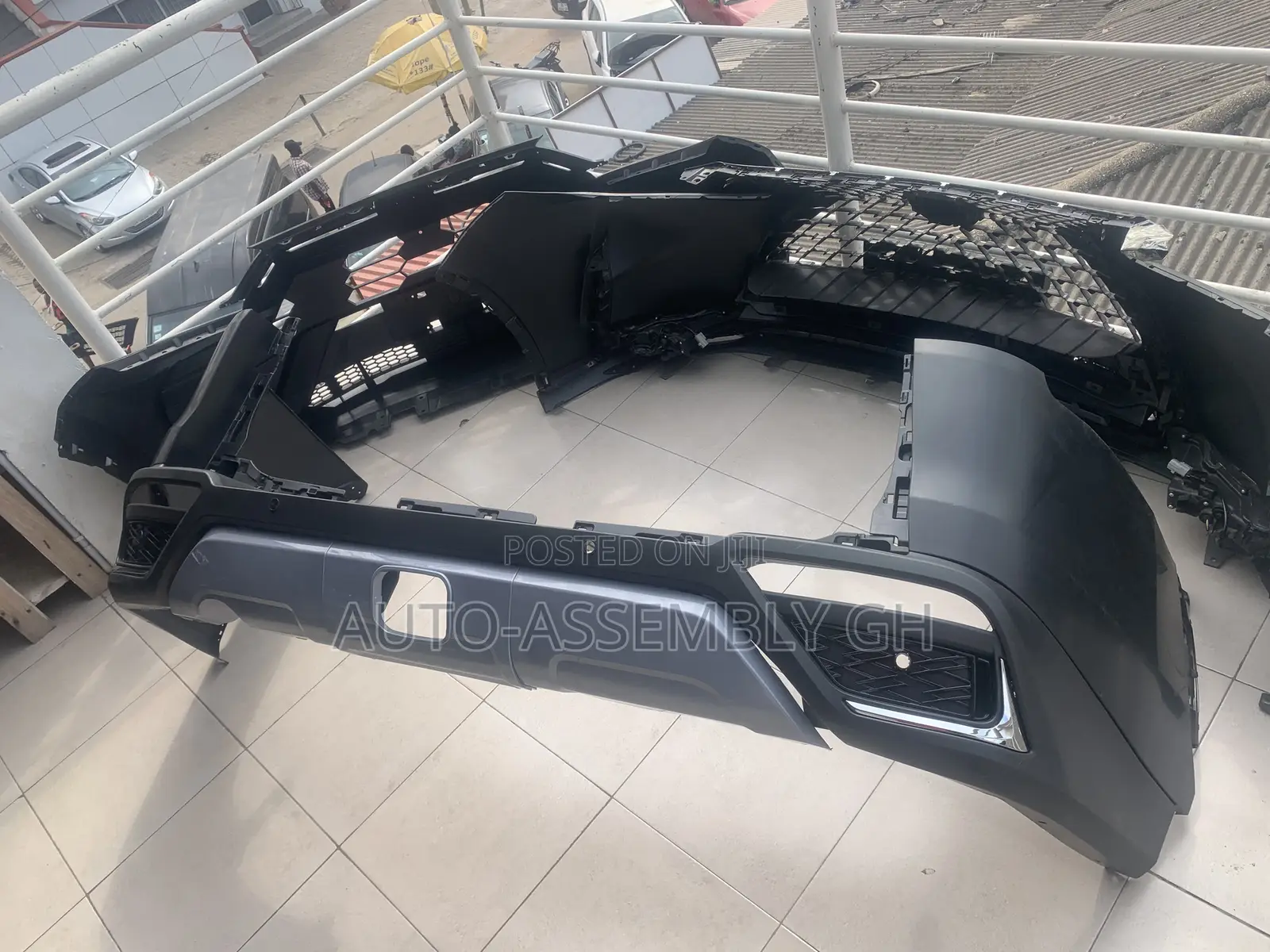 Lexus Lx600 Rear/Back Bumper
