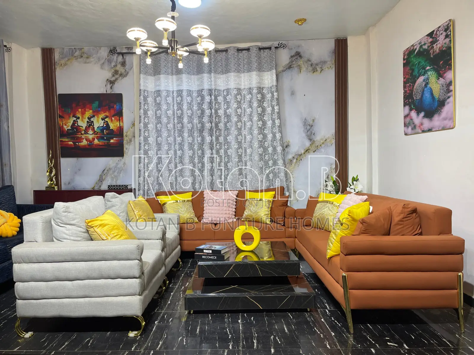 Akua Sofa Set