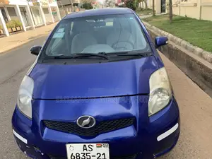 Toyota Vitz 1.5 FWD 3dr 2010 Blue