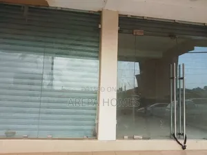 A Strategic Shop for Quick Rent