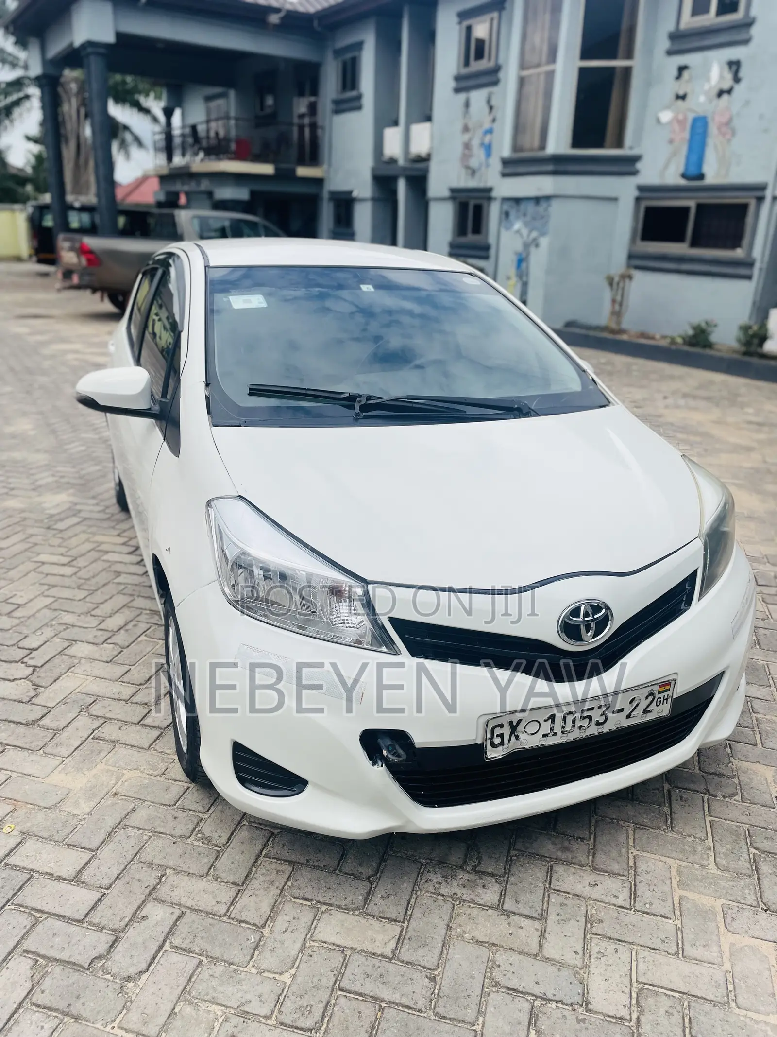 Toyota Vitz 1.3 FWD 3dr 2012 White