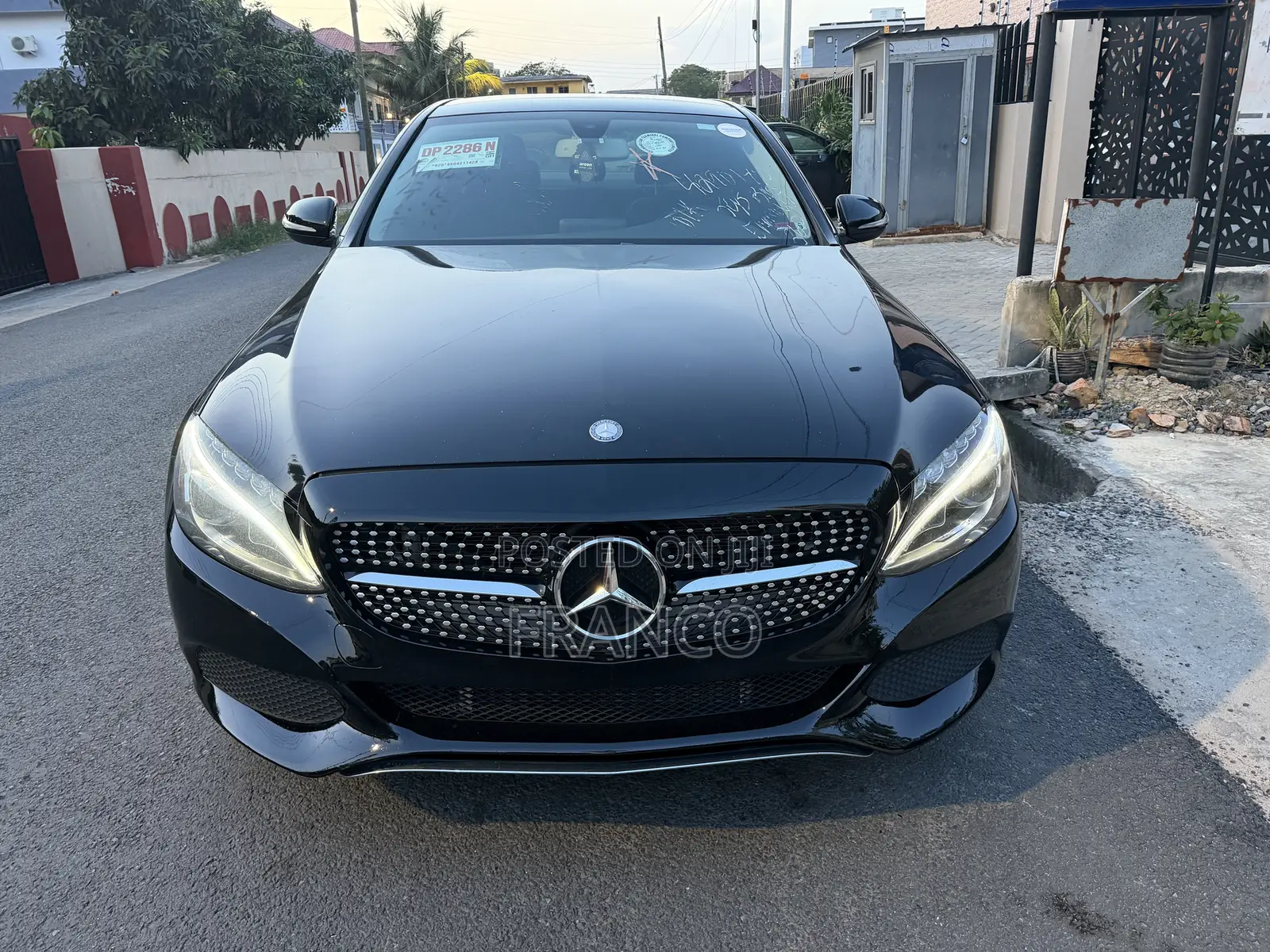 Mercedes-Benz C300 Luxury 4matic Sedan AWD (2.0L 4cyl 7A) 2017 Black