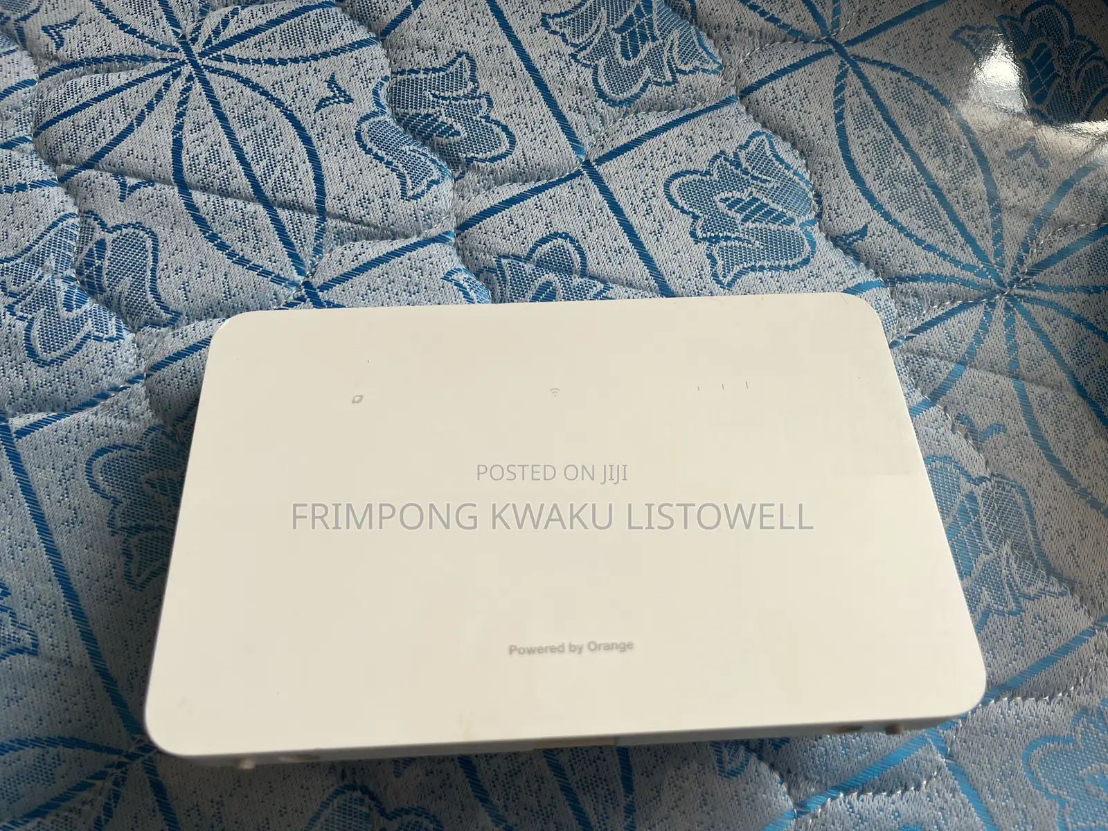 Flybox Orange Router