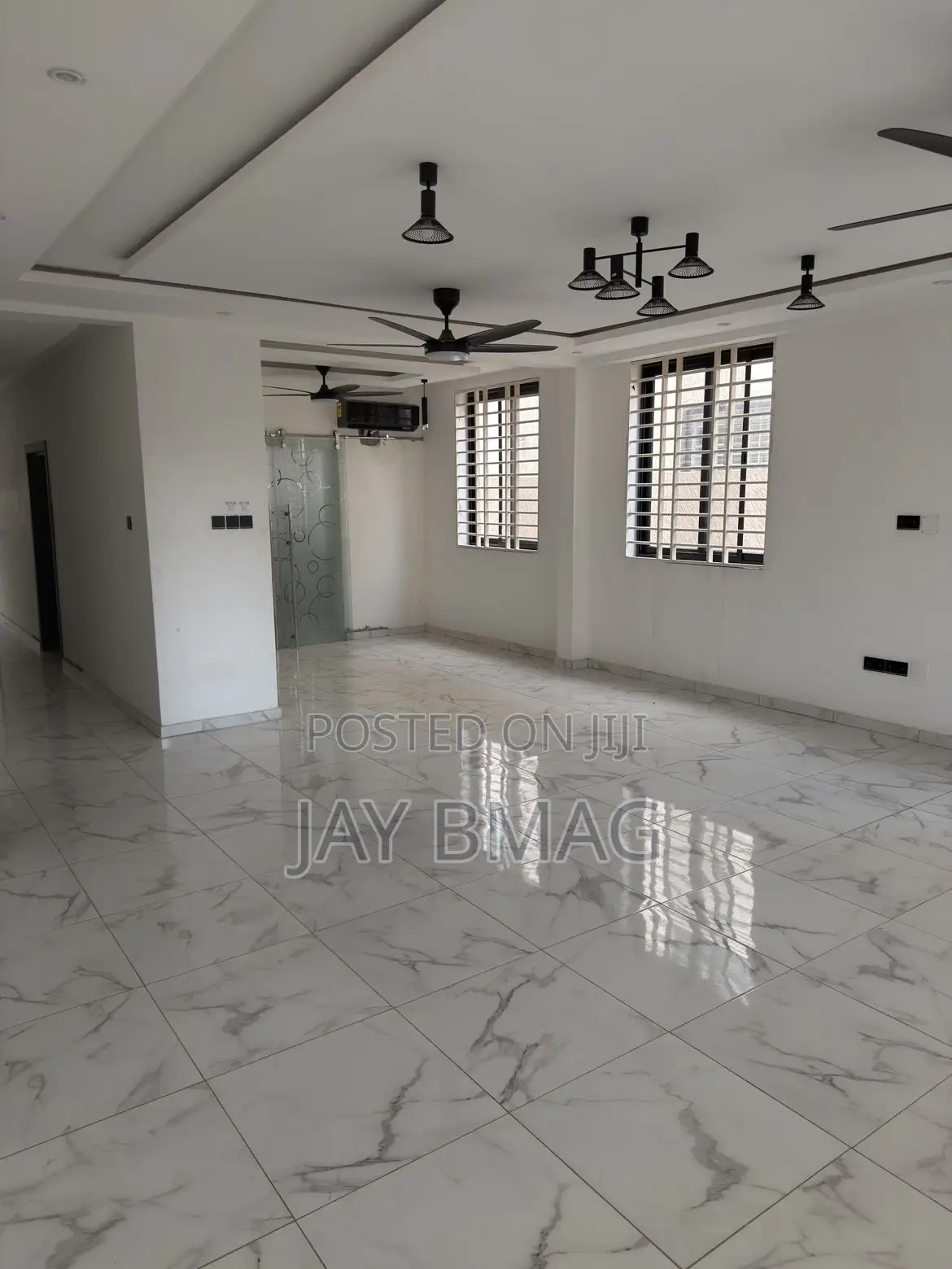 4bdrm Mansion in North Legon for sale