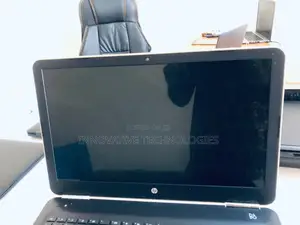 Laptop HP Pavilion 10 8GB Intel Core i5 SSD 256GB