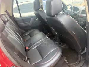 Land Rover Range Rover 2011 Red