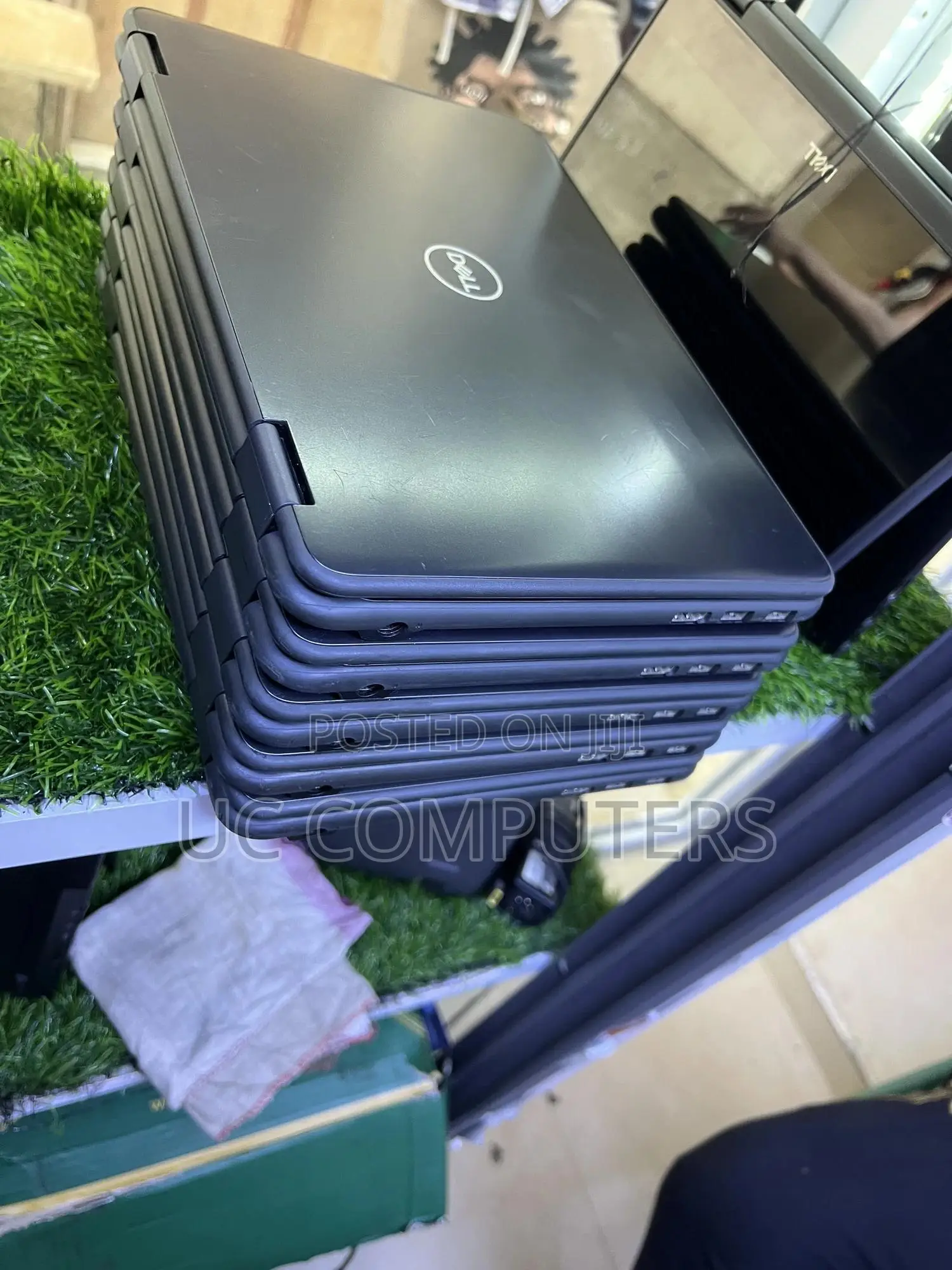 Laptop Dell Latitude 3189 4GB Intel SSD 128GB