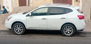 Nissan Rogue 2010 White