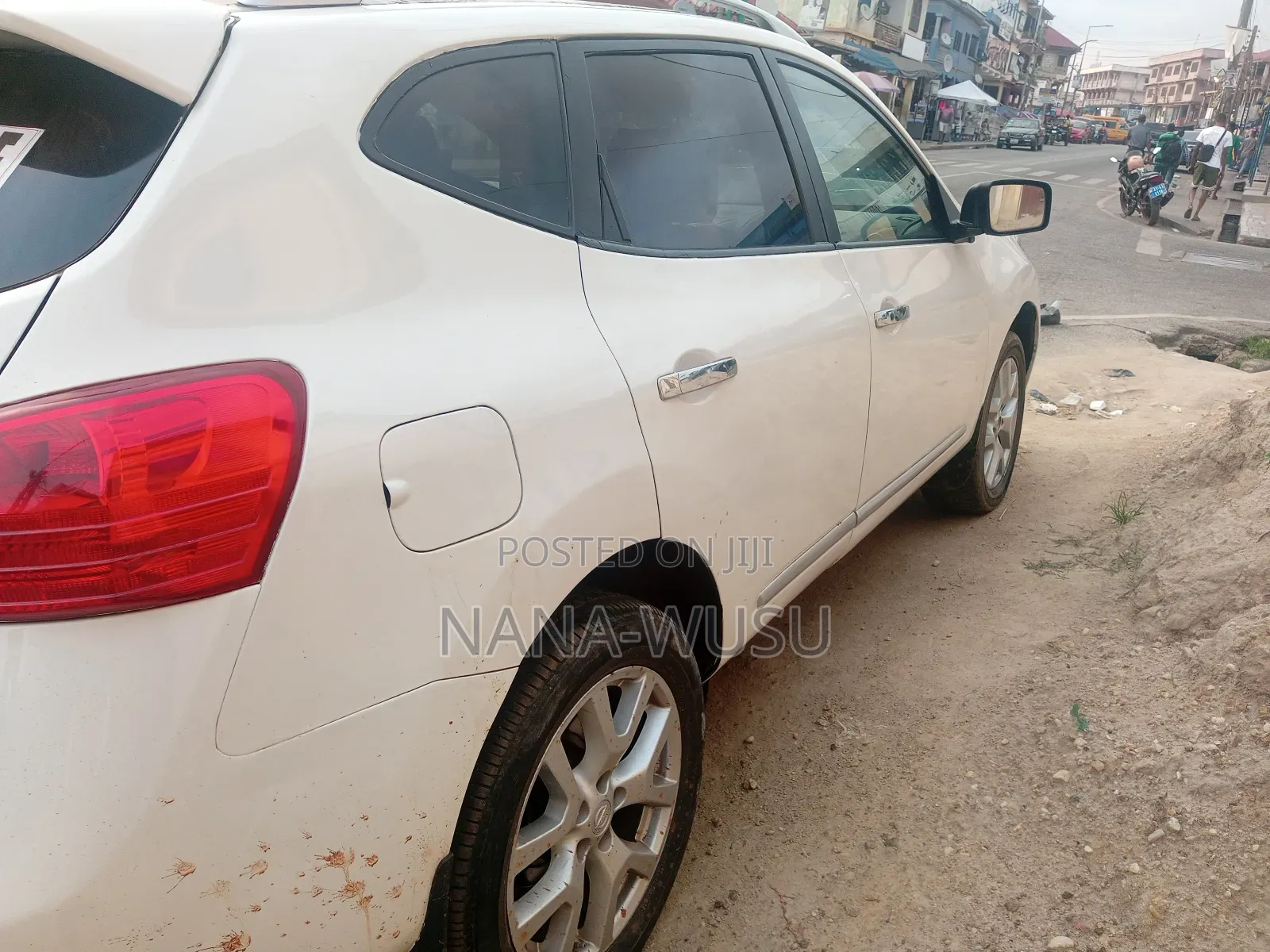 Nissan Rogue 2010 White
